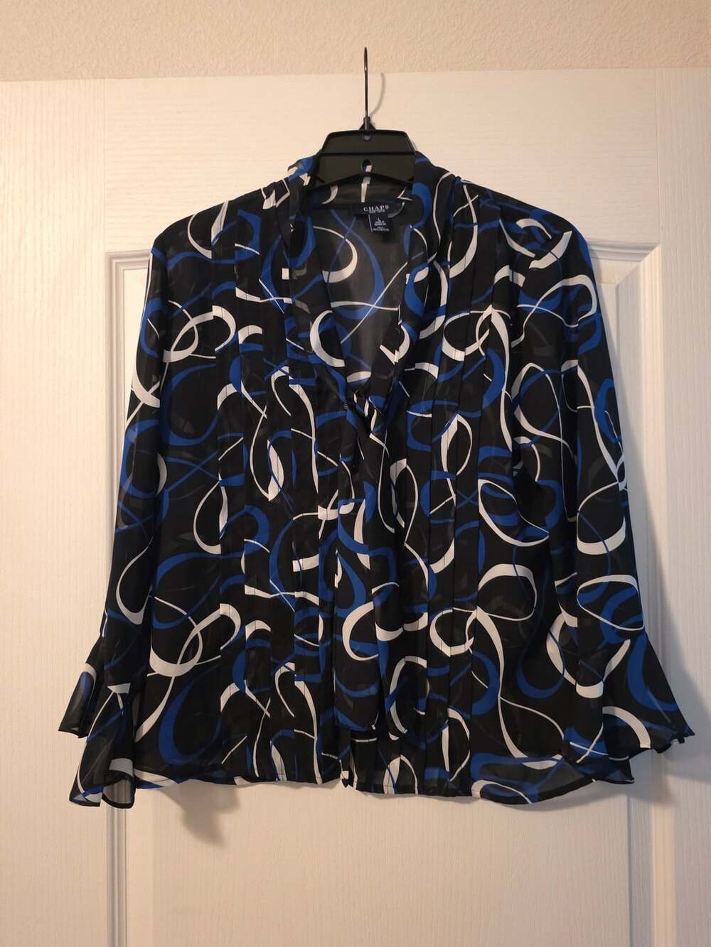 Chaps Women's Blue Black Swirl Print Long Bell Sleeve Pleated Blouse Size Large
